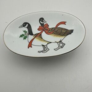 Vintage Christmas Geese Red Ribbon Porcelain Soap Dish Gold Trim Made in Korea